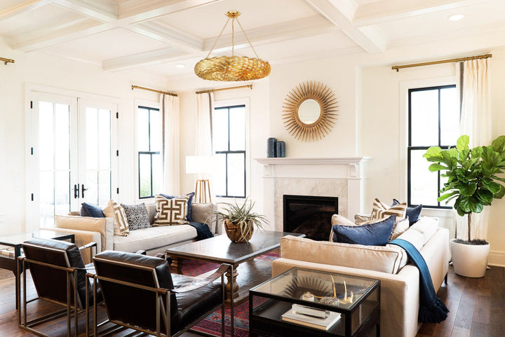 Crystorama Crystorama Broche 8 Light Antique Gold Chandelier